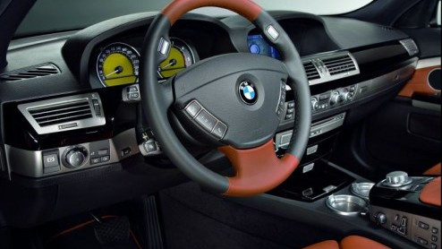 BMW komt met een Exclusive Pack voor de BMW 7 Serie welke een aantal opties bevat die het interieur nog luxer maken. Tegelijkertijd maken de Duitsers de prijzen bekend van de nieuwe X3 en is er een 