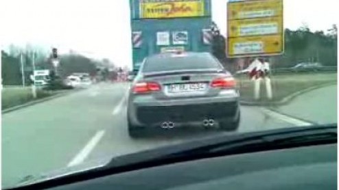 Er komt steeds meer nieuws over de nieuwe M3 vrij op het wereld wijde web. Ok, nog niet van BMW zelf, maar dat mag de pret niet drukken. Dit maal zijn het geen foto's maar hebben we een video gevonden