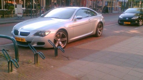 We hebben weer vele fotos mogen ontvangen van lezers die autos op straat hebben gespot. Hieronder een kleine, uiteenlopende compilatie.