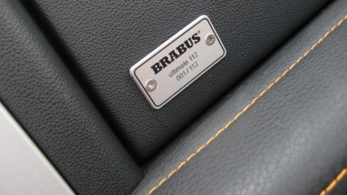 Een liefde voor autos en een zak geld op de bank? Dan wil je gewoon iets bijzonders op de oprit hebben staan. De BRABUS Ultimate 112 s bijzonder. Een smart die flink onder handen is genomen door een