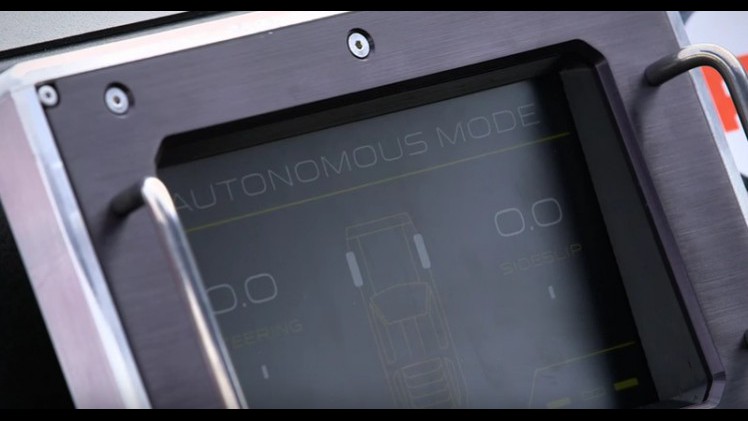 Marty is de zelfrijdende DeLorean DMC-12 uit de film Back to the Future.