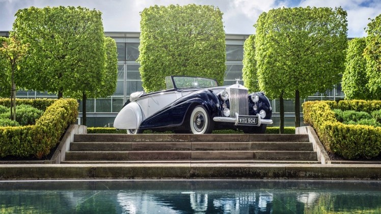 Rolls-Royce Dawn komt begin 2016 op de markt als Wraith Drophead Convertible.