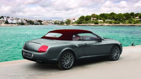 Bentley is weer een model rijker, en wel de Continental GTC Speed. Deze gracieuze Brit met nog meer pit profiteert meteen van de facelift die het merk bij de andere modellen heeft doorgevoerd.