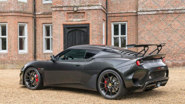 Lotus brengt met de Evore GT430 de krachtigste productieauto die het merk ooit heeft gebouwd.