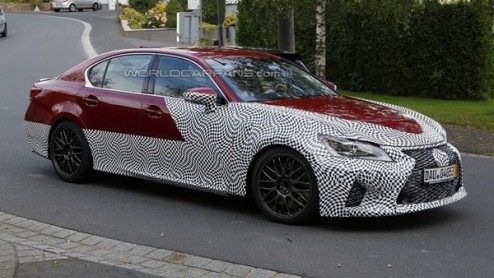 Lexus gaat ook een super sportieve variant bouwen van de GS. De GS-F werd betrapt tijdens testwerkzaamheden op de Nordschleife van de Nrburgring.