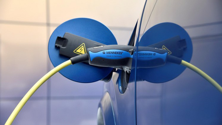 Ook 22% bijtelling voor plug-in hybrides in 2017. Een wijziging in de uitwerking van Autobrief 2 stopt het succes van de plug-in hybride in Nederland vanaf volgend jaar.