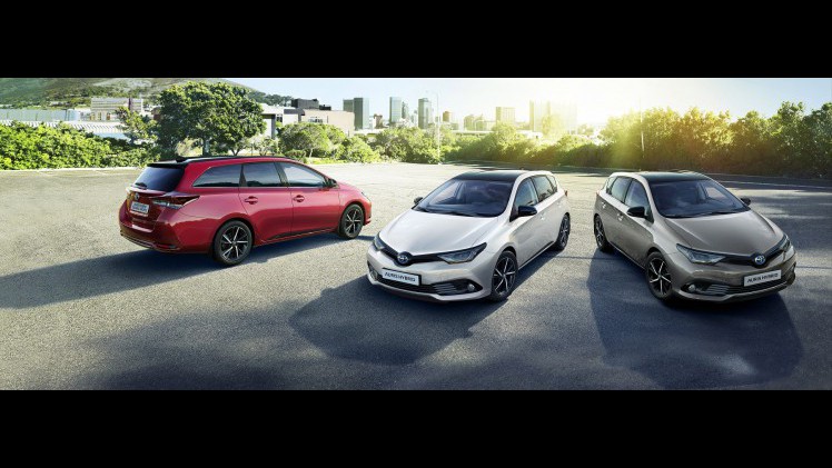 Toyota levert de Auris nu ook als Black Edition. Toch is zwart n van de carrosseriekleuren die niet leverbaar zijn voor de speciale uitvoering.