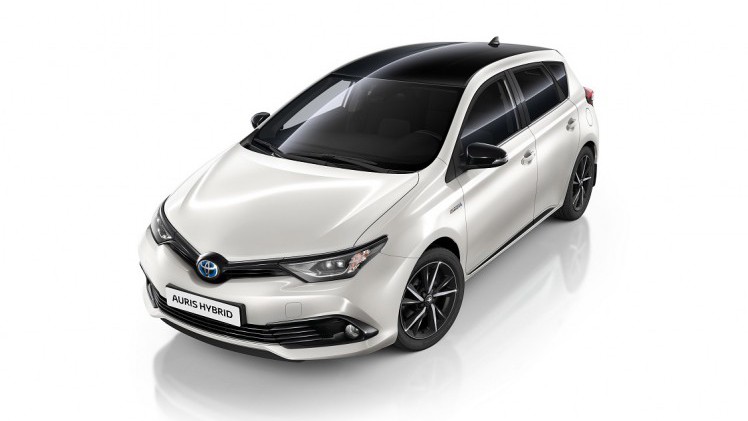 Toyota levert de Auris nu ook als Black Edition. Toch is zwart n van de carrosseriekleuren die niet leverbaar zijn voor de speciale uitvoering.