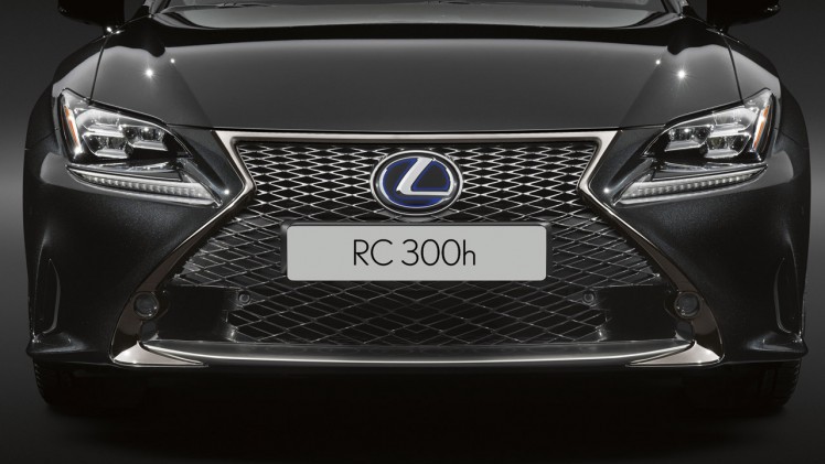 Lexus brengt een Black Edition van de LC 300h