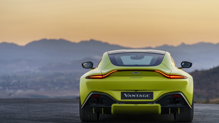 Aston Martin presenteert de nieuwe Vantage coup die in het voorjaar van 2018 leverbaar zal zijn.