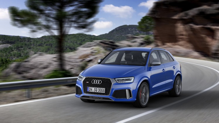 De Audi RS Q3 gaat exclusief als RS Q3 Performance met de tot 367 pk opgestookte 2.5 TFSI motor. De introductie vindt plaats op de Autosalon van Genve 2016.