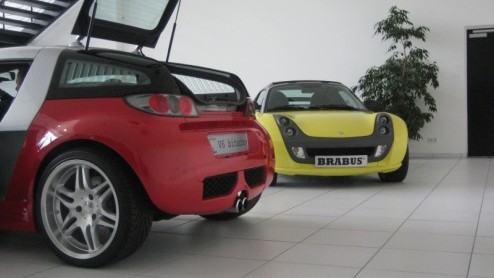 Eind vorige week werd door een aantal leden van smartforum.nl een 'BRABUSmeeting' in het Duitse Bottrop georganiseerd. Die dag stond een rondleiding bij BRABUS op het programma, waarin de smartliefheb