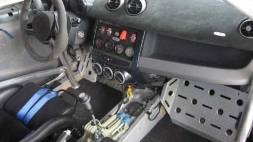 Eind vorige week werd door een aantal leden van smartforum.nl een 'BRABUSmeeting' in het Duitse Bottrop georganiseerd. Die dag stond een rondleiding bij BRABUS op het programma, waarin de smartliefheb