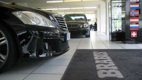 Eind vorige week werd door een aantal leden van smartforum.nl een 'BRABUSmeeting' in het Duitse Bottrop georganiseerd. Die dag stond een rondleiding bij BRABUS op het programma, waarin de smartliefheb