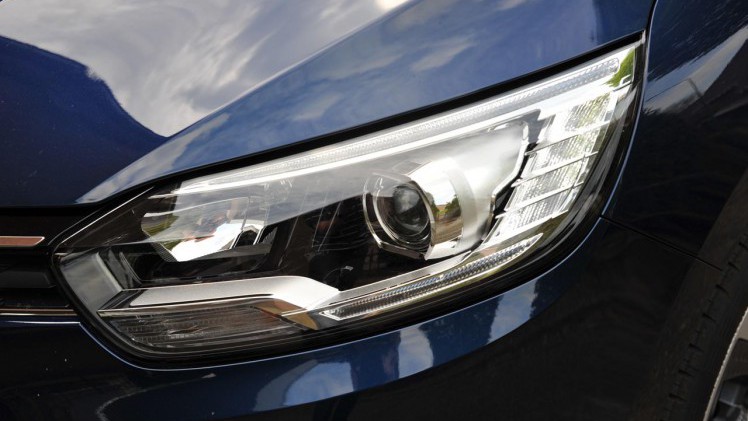 Renault levert drie nieuwe benzinemotoren in de Scnic, nu ook met automaat.