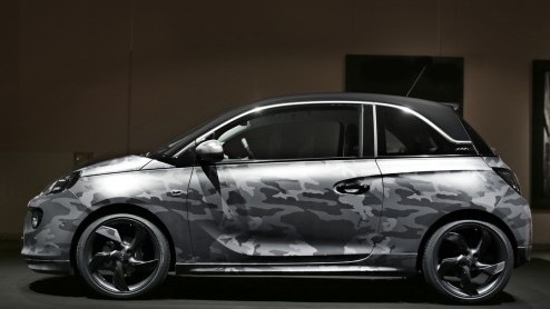 Opel heeft Bryan Adams gestrikt voor het ontwerpen van een limited edition van de Adam. De Adam by Bryan Adams is een getooid in een camouflagepak en wordt geveild voor het goede doel.