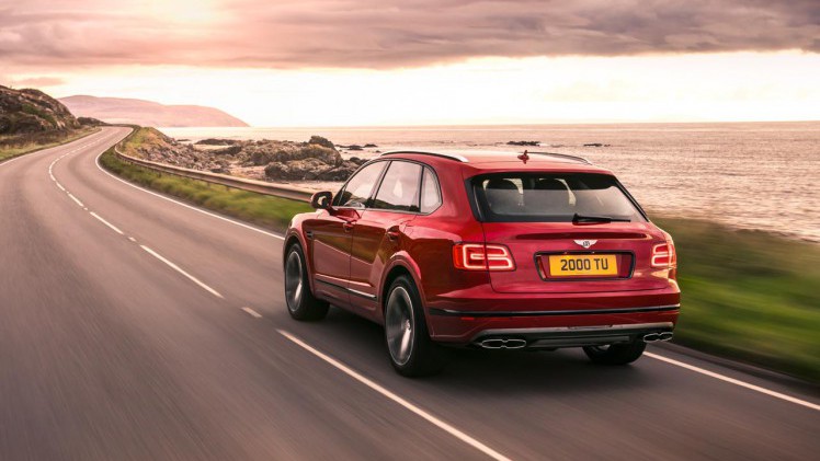 Bentley brengt een 4 liter V8 biturbo in de Bentayga.