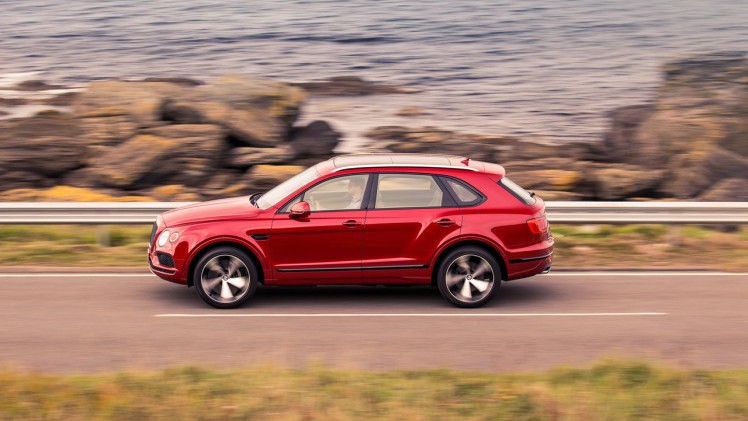 Bentley brengt een 4 liter V8 biturbo in de Bentayga.