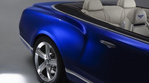 Bentley Mulsanne Cabriolet in Los Angeles gepresenteerd als Grand Convertible.