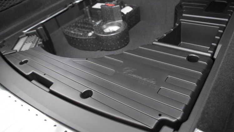 Porsche liet specialist Burmester speciaal voor de nieuwe Panamera en Cayenne een 3D sound systeem ontwikkelen.