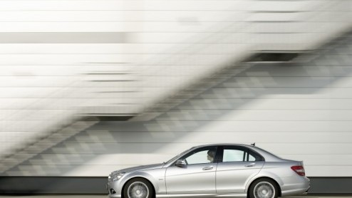 Topkracht en zuinigheid gaat prima samen. Mercedes-Benz introduceert eind dit jaar een nieuwe 204 pk sterke diesel in de C-Klasse, en die wordt direct beplakt met het BlueEfficienylabel. Het brandstof