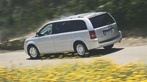 Begin volgende maand staat de nieuwe Chrysler Grand Voyager bij de dealers. De nieuwste generatie verschijnt alleen als Grand-variant, dus reken op een overvloed aan ruimte en veelzijdigheid. Er is