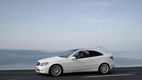Mercedes breidt dit kwartaal het gamma van de CLC uit met een BlueEfficiency uitvoering. Daartoe wordt de CLC 160 weer in het leven geroepen. Een iets minder vermogende CLC die net iets zuiniger zijn 