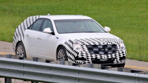 Vandaag hebben we de Cadillac CTS Wagon opnieuw in beeld. Dit nieuwe aanstormend talent gaat de CTS sedan en coupe vergezellen vanaf de lente 2009. Later dat jaar besluit het merk ook de SRX uit produ