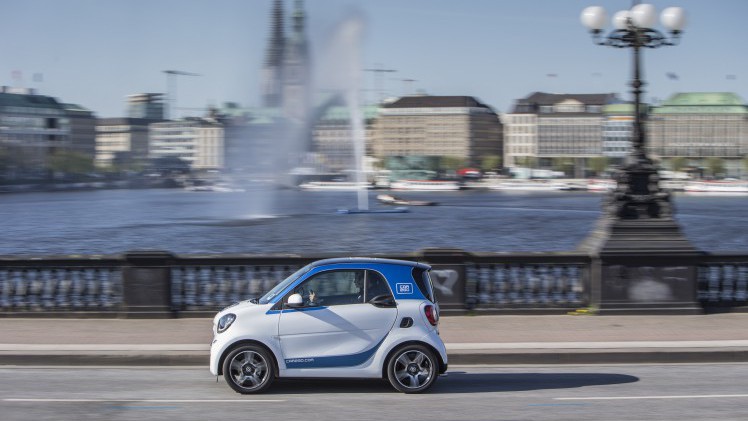 Car2go carsharing breidt verder uit in Europa. Het autodeelproject heeft nu 14000 deelauto's in het netwerk, waarvan het grootste deel de smart fortwo betreft.