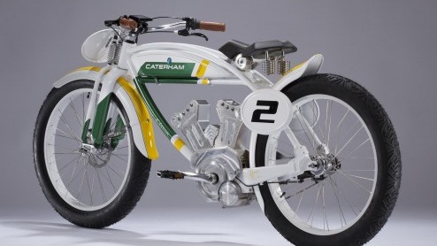 Caterham komt met een eigen motordivisie: Caterham Bikes. De tweewielerafdeling komt al direct met drie prototypes op de proppen tijdens de International Motorcycle Exhibition in Milaan.