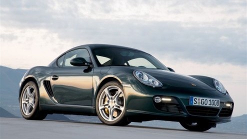 Deze week debuteert op de autotentoonstelling van Los Angeles de vierde generatie van de Boxster en de tweede generatie van de Cayman. Naast uiterlijke fijnslijperij ligt het nieuws vooral onderhuids;