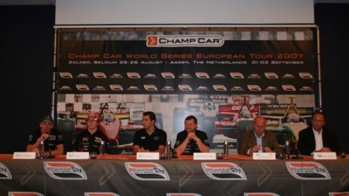 Voor wie het nog niet wist, Nederland heeft er een mega event op autosportgebied bij. De Amerikaanse tegenhanger van de Formule 1 komt naar Assen toe begin september. Autovandaag was vandaag bij de pe