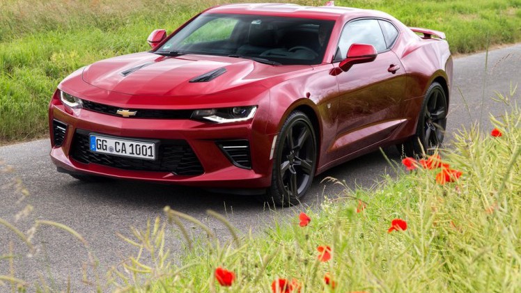Chevrolet biedt ook een viercilinderversie van de Camaro, waarmee de auto in Nederland relatief betaalbaar wordt. Hoe bevalt die? Een rijtest!
