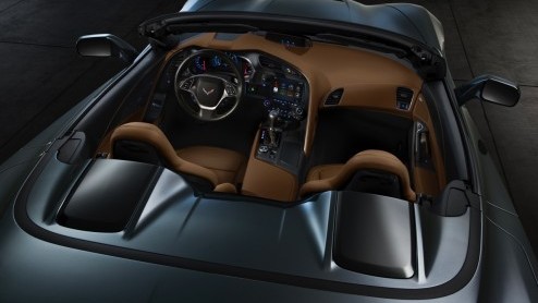 Chevrolet stuurt de nieuwe Corvette Stingray naar Nederland. Eerste exemplaren arriveren begin januari in de showroom van Chevrolet Nefkens in Amersfoort. Prijzen beginnen bij 125 mille.