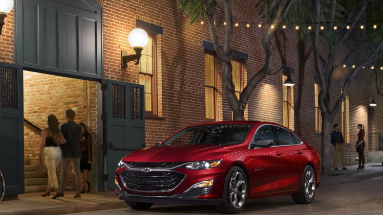 Chevrolet geeft de Spark, Cruze en Malibu een nieuw familiegezicht.
