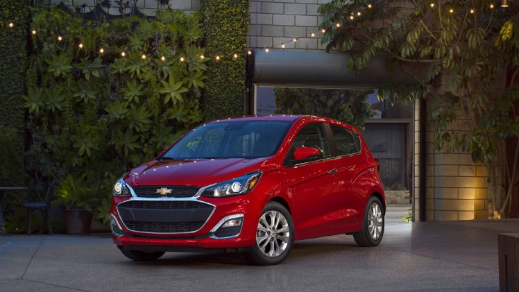 Chevrolet geeft de Spark, Cruze en Malibu een nieuw familiegezicht.