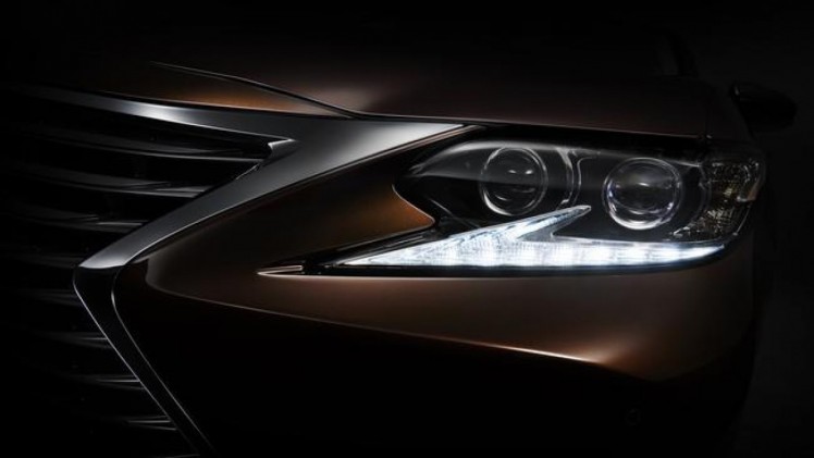 De zesde generatie Lexus ES beleeft zijn debuut op de Shanghai Auto Show in China.