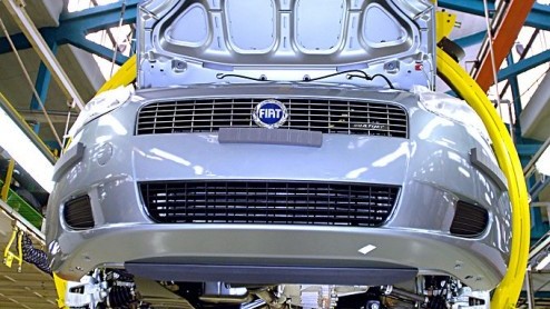 Fiat koopt Chrysler helemaal op.