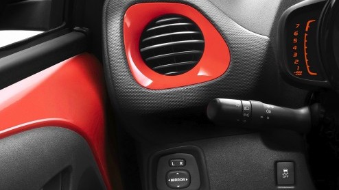 Rijtest nieuwe Citron C1, geheel vernieuwd, wijkt nu meer af van z'n trio-genoten dan voorheen.