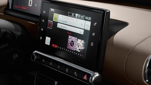 Rijtest Citron C4 Cactus 1.2 PureTech 110 en e-HDi 90. De nieuwe crossover van Citron laat zien hoe vernieuwing leidt tot een eigenzinnige details, een lager gewicht en een gunstige prijs.