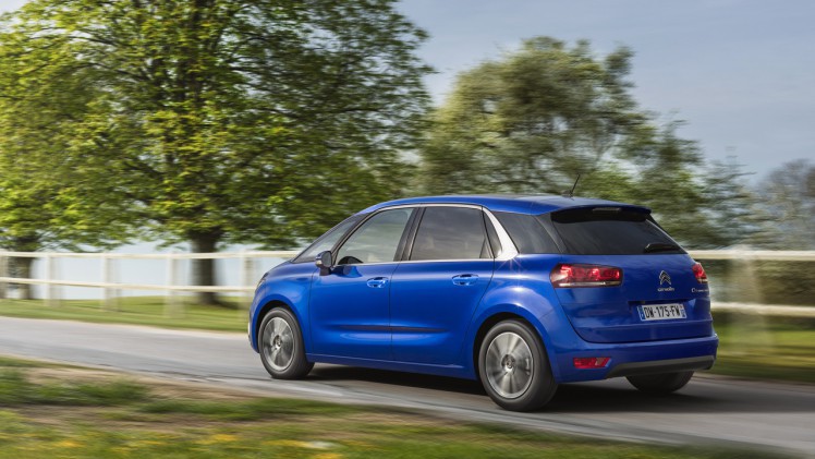 Citron geeft de C4 Picasso de nieuwe toevoeging Spacetourer en lanceert een 160 pk diesel met 8-traps automaat.