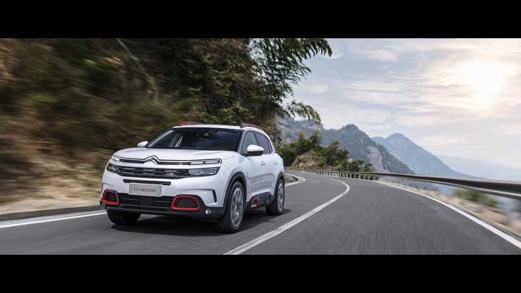 Op de Shanghai Motor Show heeft Citron de C5 Aircross onthuld. Hoe de auto eruit zag wisten we al, maar nu is ook de rest bekend. We zien hier zomaar de krachtigste Citron in serieproductie ooit!
