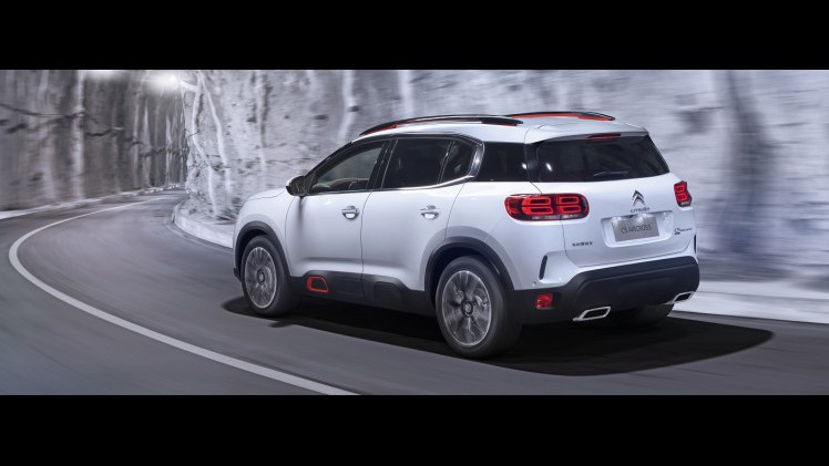 Op de Shanghai Motor Show heeft Citron de C5 Aircross onthuld. Hoe de auto eruit zag wisten we al, maar nu is ook de rest bekend. We zien hier zomaar de krachtigste Citron in serieproductie ooit!