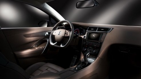 Citron gaat met de DS 5LS vanaf maart 2014 de Chinese markt bestormen. De sedan onthult volgens Citron tevens de nieuwe voorzijde van de DS-lijn.