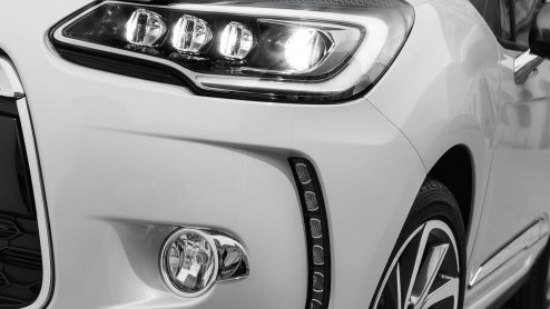 Autotest Citron DS3 BlueHDI 100. De update maakt de DS3 weer wat leuker in de omgang. De nieuwe kleine dieselmotor is voor zakenrijders interessant: 14% bijtelling in 2014 en 2015.