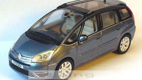 Hoe kan een kleine auto ontzettend groot nieuws zijn? Heel simpel. Laat gewoon fotos van een schaalmodel uitlekken op E-bay. Vandaag is dit gebeurd in het geval van de nieuwe Citron Picasso. Toegege