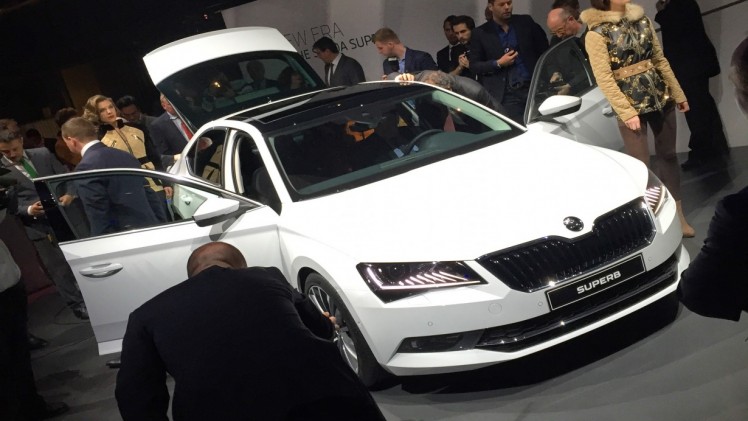 Skoda presenteert vandaag in Praag de compleet nieuwe Superb. Dit is hem!