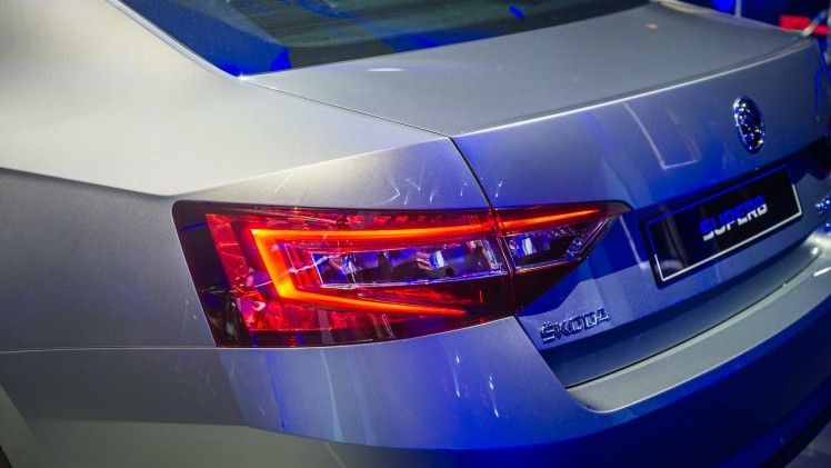 Skoda presenteert vandaag in Praag de compleet nieuwe Superb. Dit is hem!