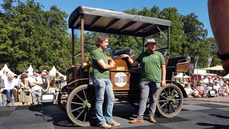 Het afgelopen weekend was het concours d'lgance op het Paleis het Loo weer 'the place to be' voor de oldtimerliefhebber.