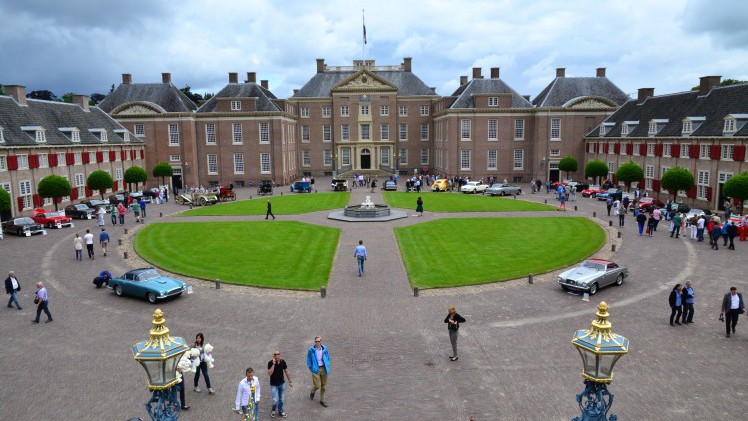 Concours delegance Paleis het Loo wordt vanaf 2016 jaarlijks georganiseerd. Het evenement in Apeldoorn vol met klassiekers en exclusieve auto's opent in 2016 op 2 en 3 juli de deuren.